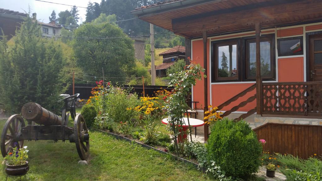 Mechta Guest House Koprivshtitsa Exterior photo